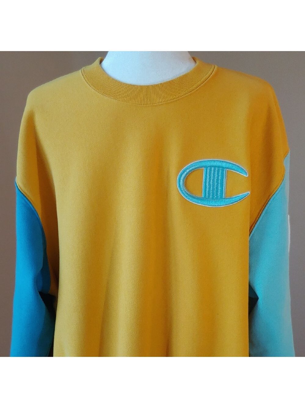 Champion Men's Embroidered Reverse Weave Crewneck in Mustard Teal size Large - Picture 5 of 15